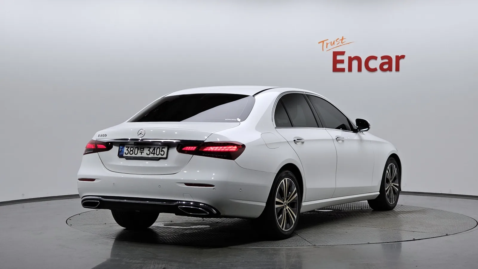 2021 Mercedes-Benz E-Class