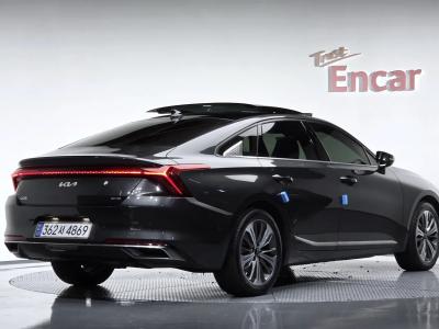 2023 Kia K8