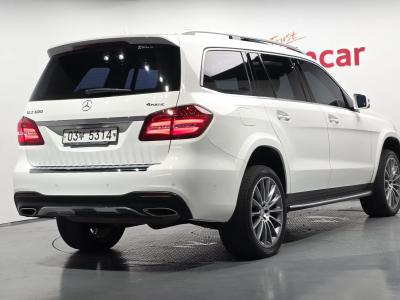 2017 Mercedes-Benz GLS-Class