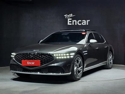 2023 Genesis G90