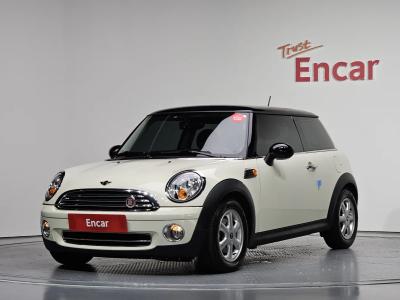 2010 MINI Cooper