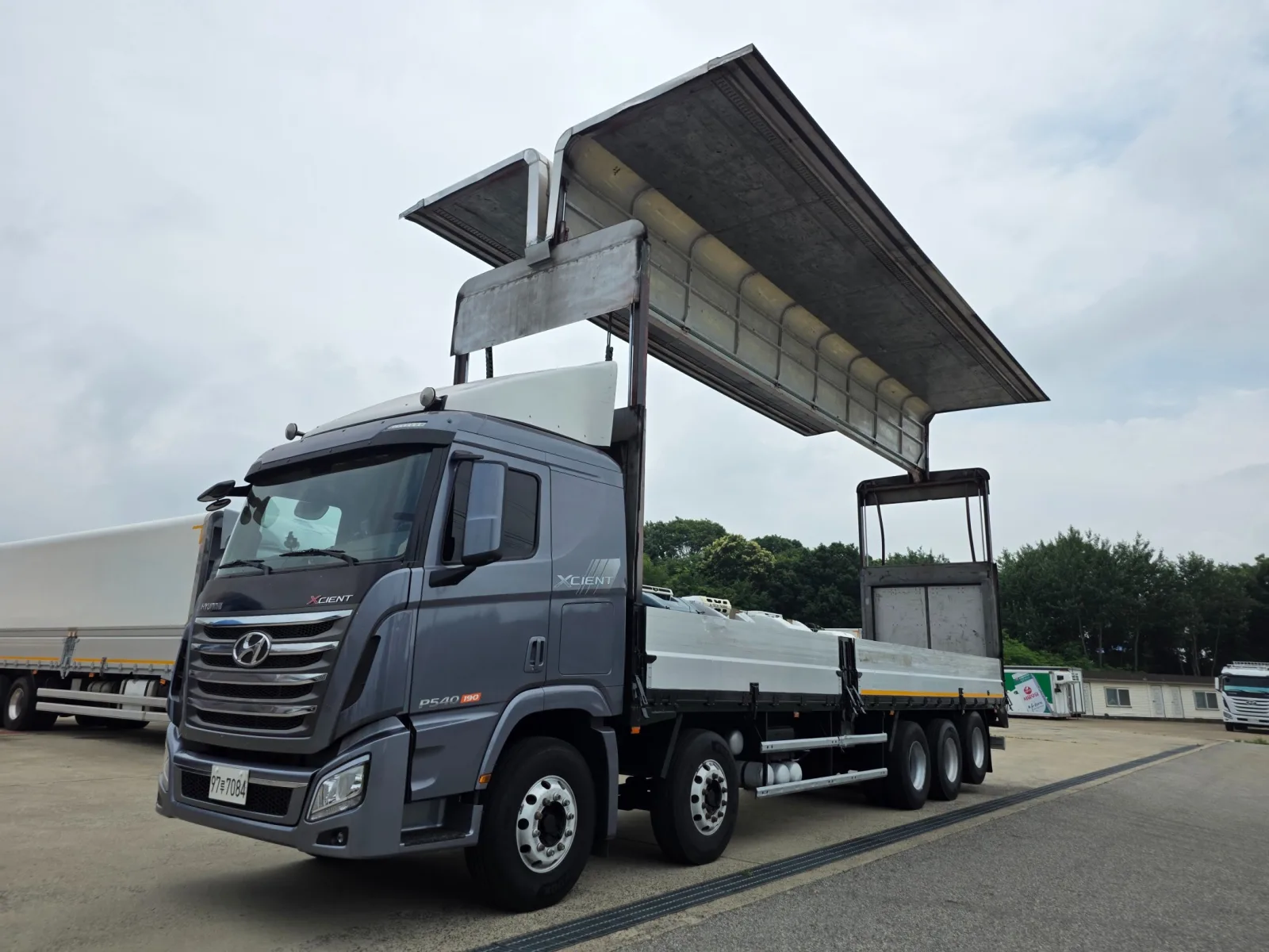 2017 Hyundai Xcient