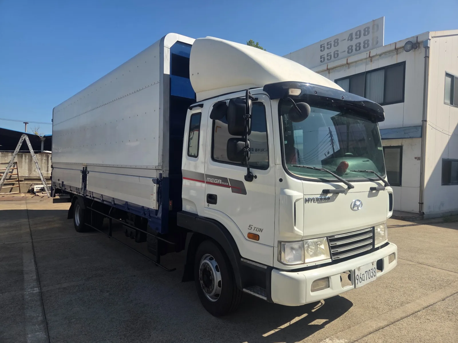 2010 Hyundai Mega Truck