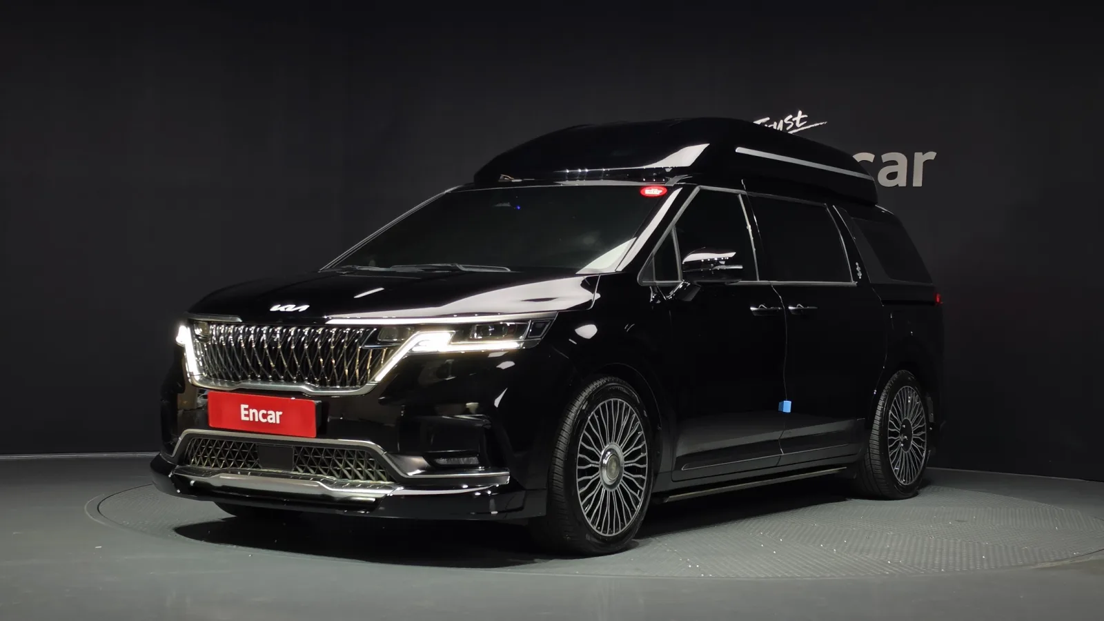 2023 Kia Carnival