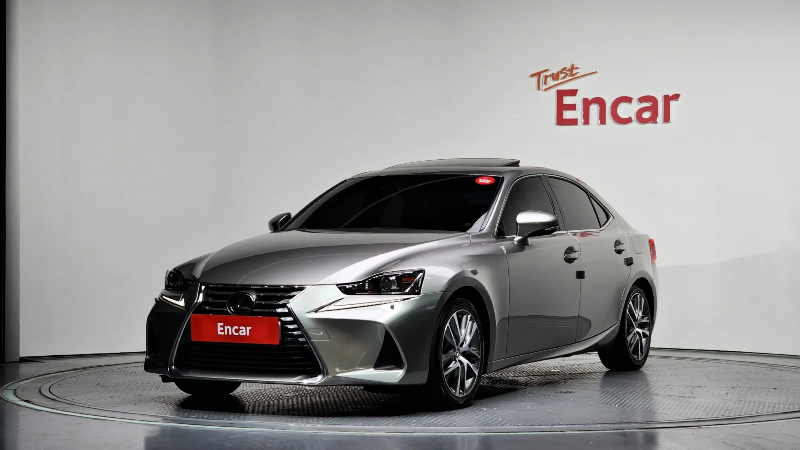2019 Lexus IS