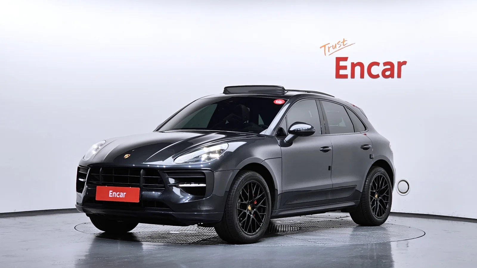 2021 Porsche Macan