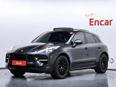 2021 Porsche Macan