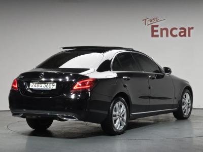 2020 Mercedes-Benz C-Class