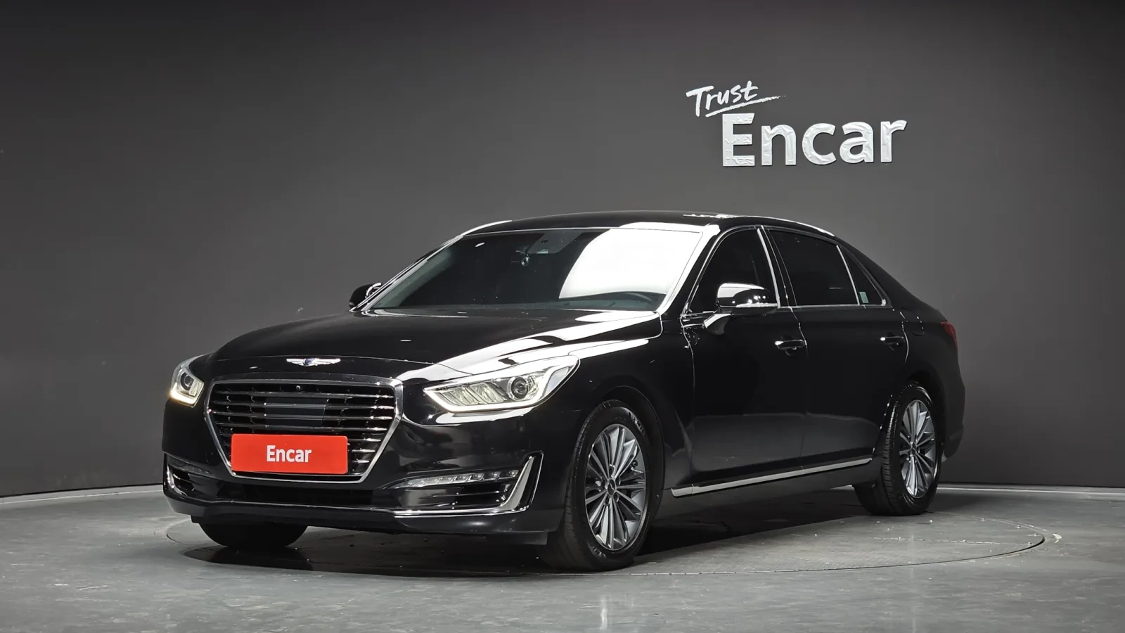 2016 Genesis EQ900