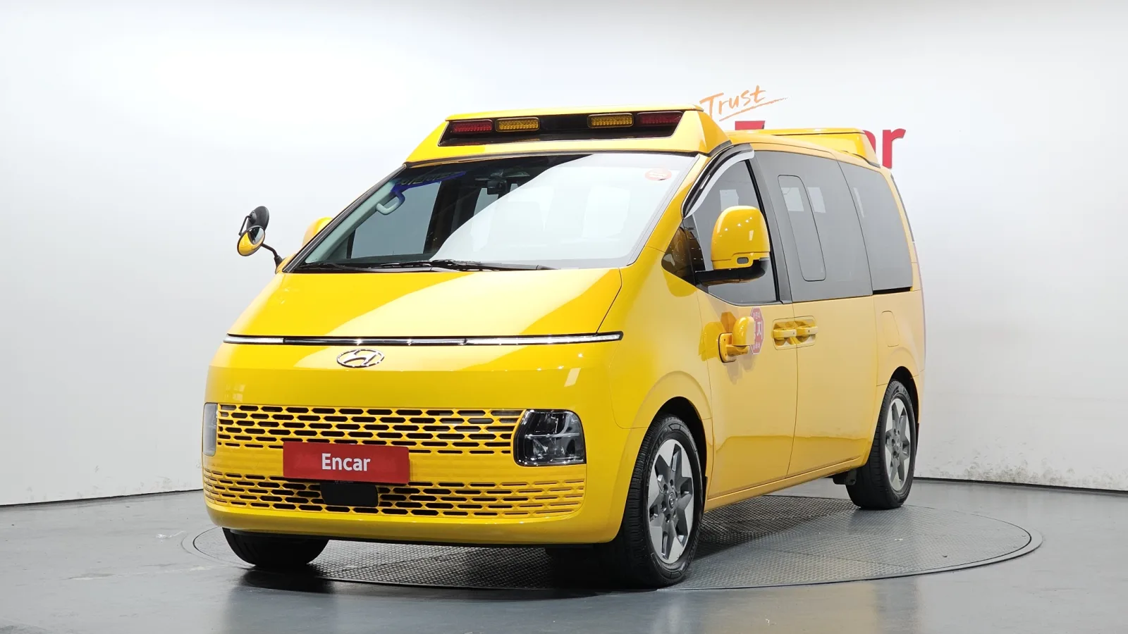 2024 Hyundai Staria