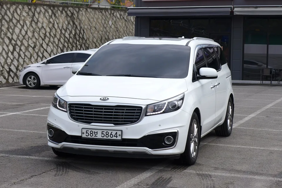 2016 Kia Carnival