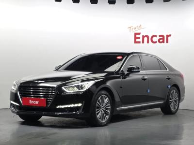 2018 Genesis EQ900