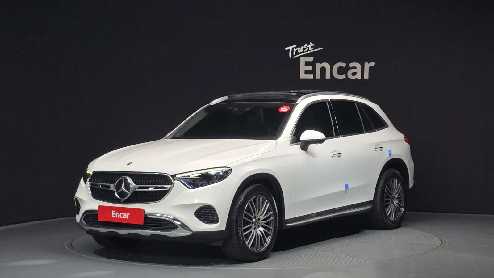 2023 Mercedes-Benz GLC-Class