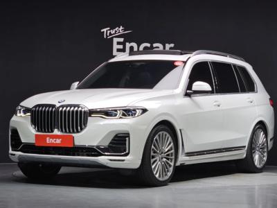 2021 BMW X7