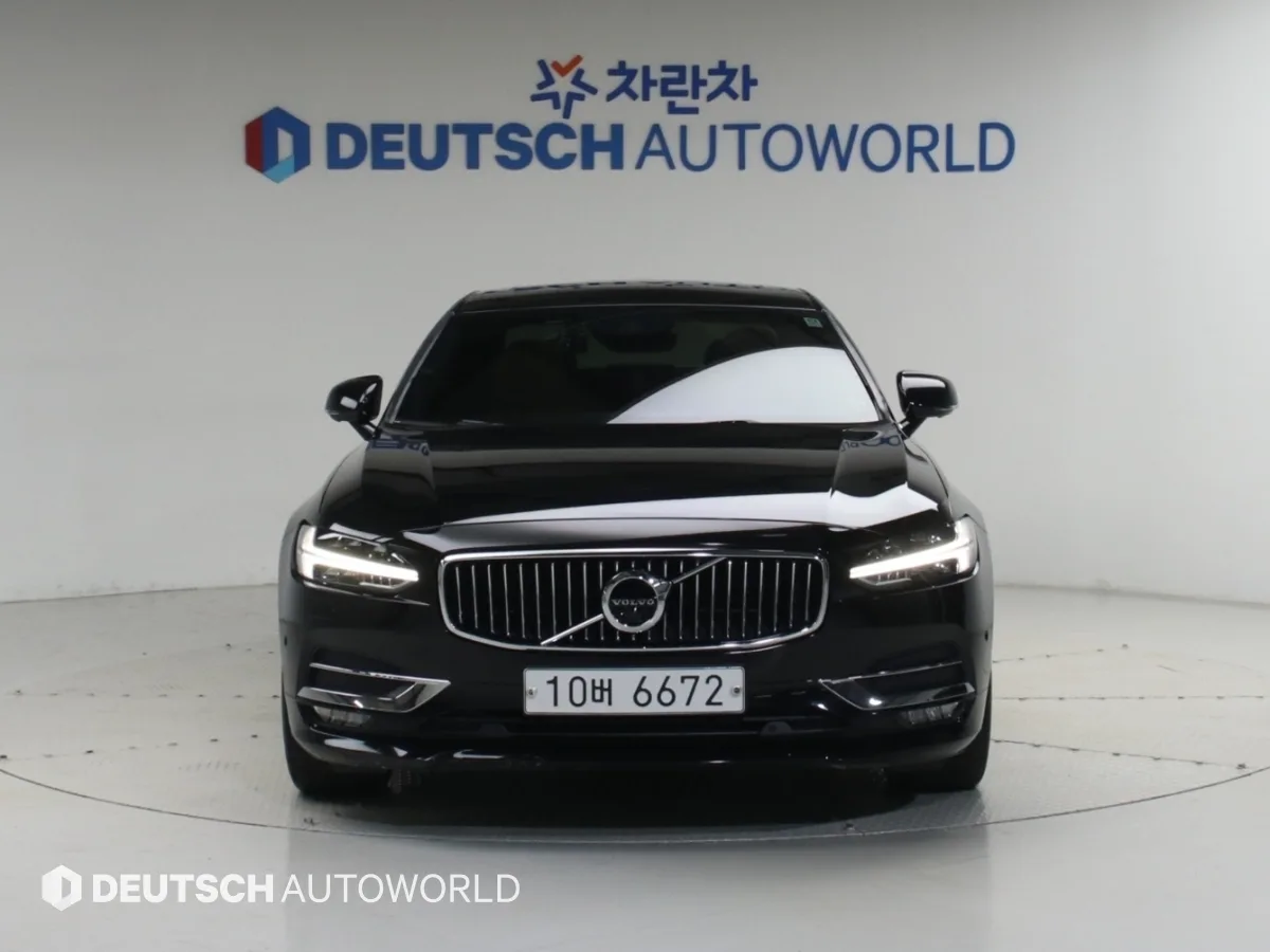 2018 Volvo S90