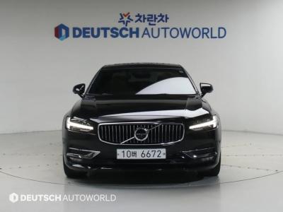 2018 Volvo S90