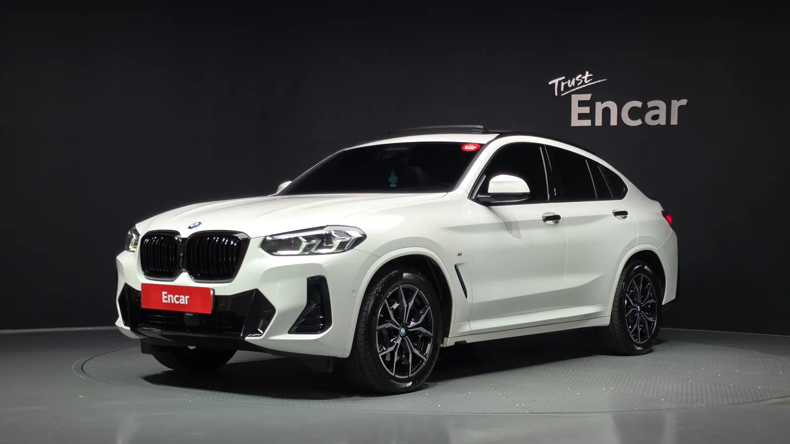 2023 BMW X4