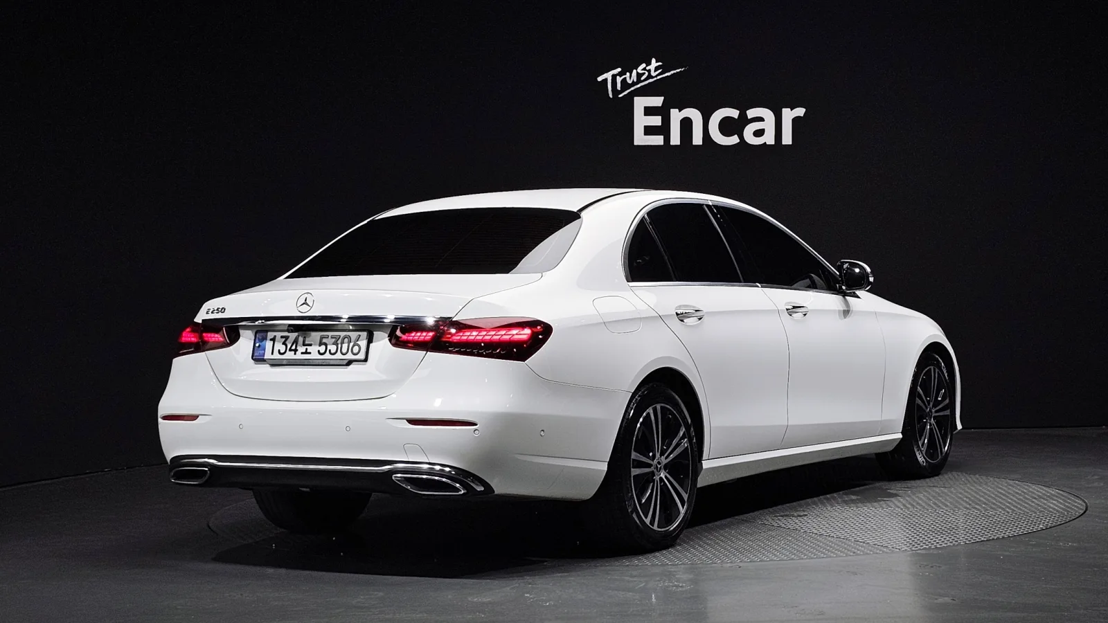 2021 Mercedes-Benz E-Class