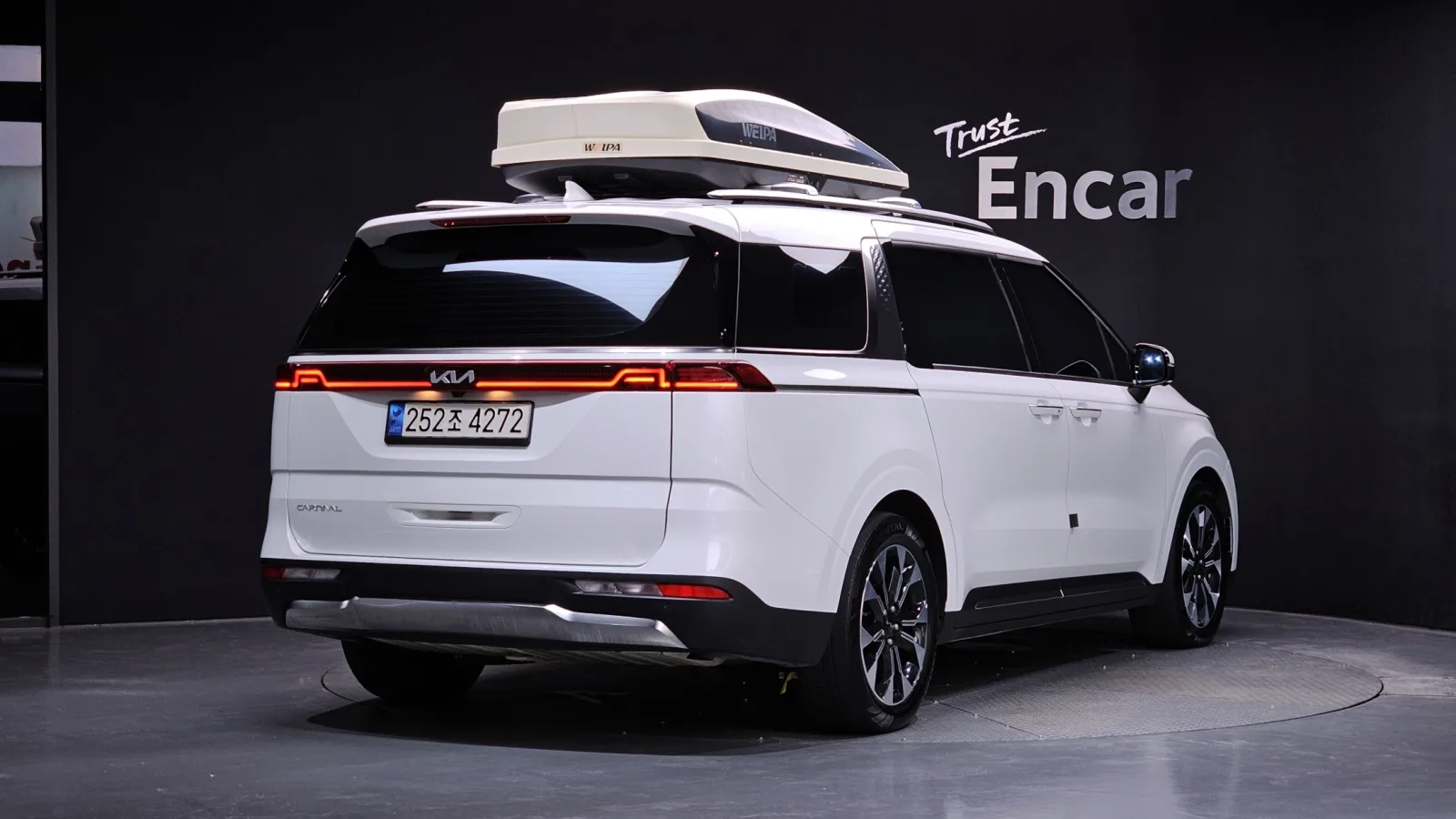 2023 Kia Carnival