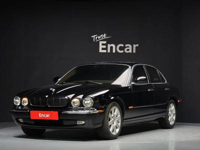 2004 Jaguar XJ-8