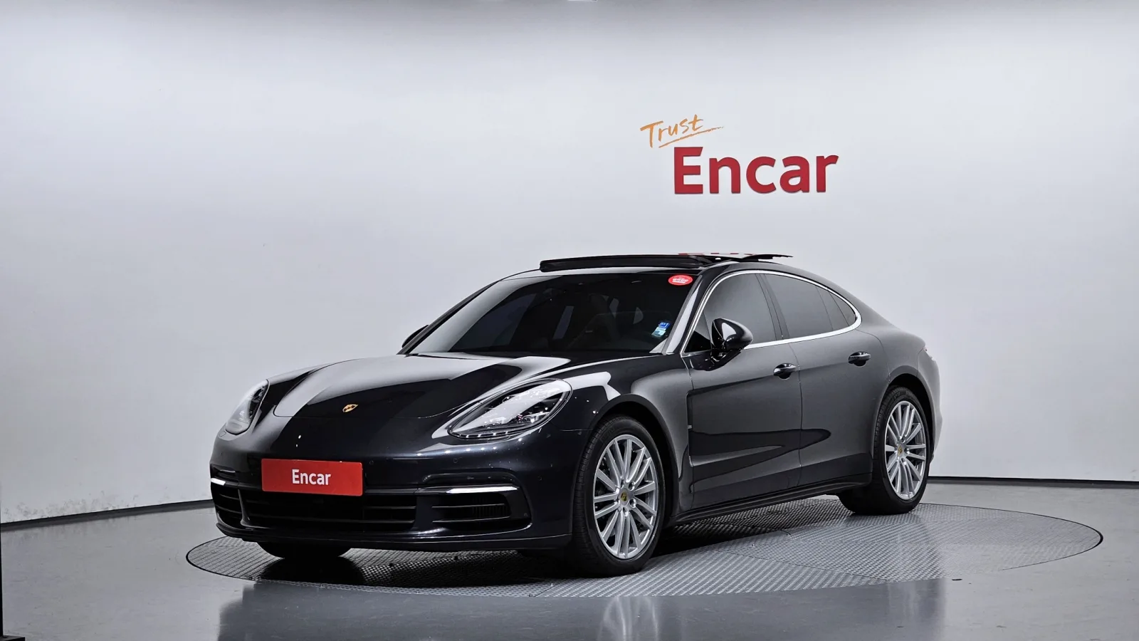 2018 Porsche Panamera