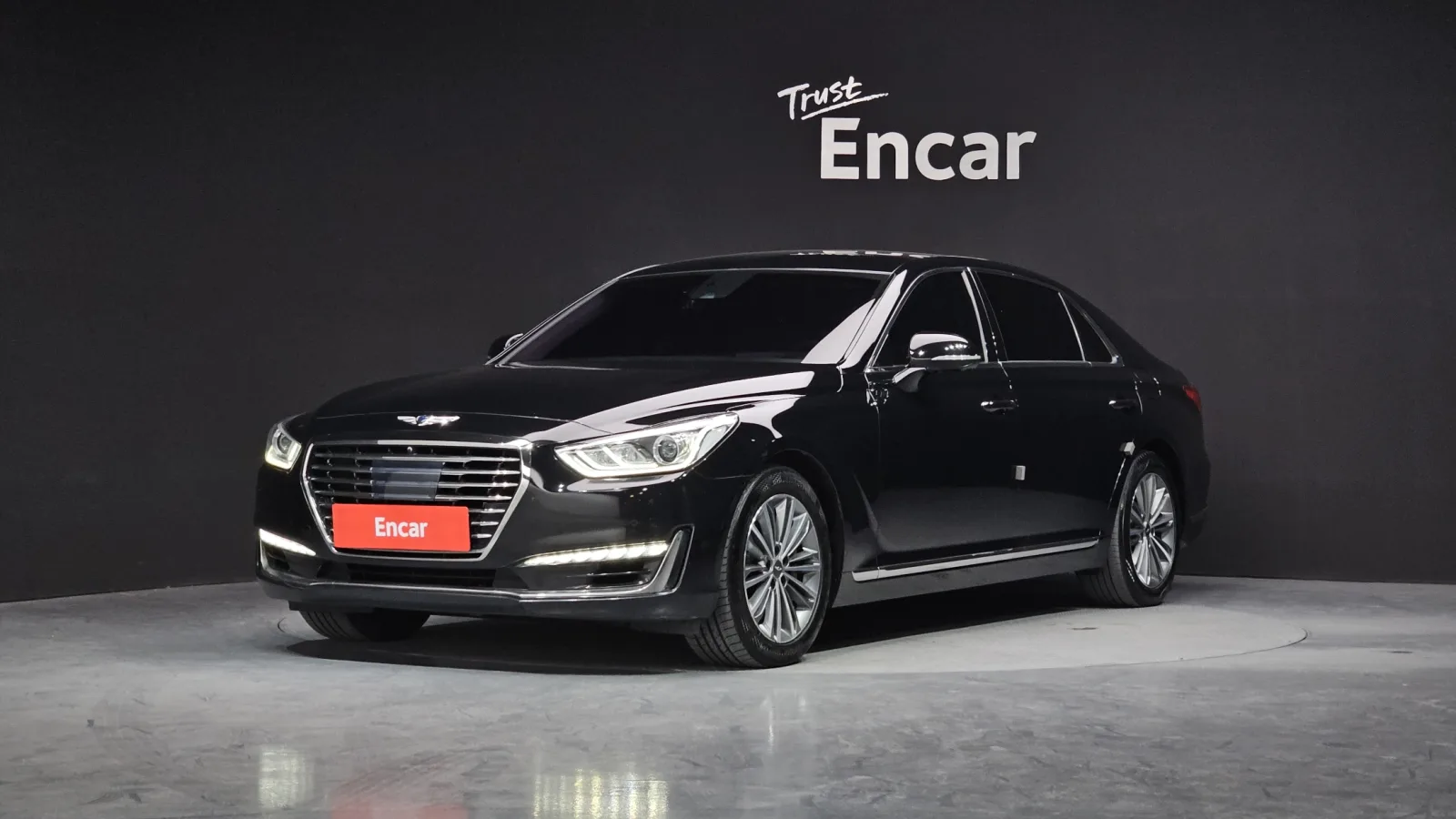 2016 Genesis EQ900