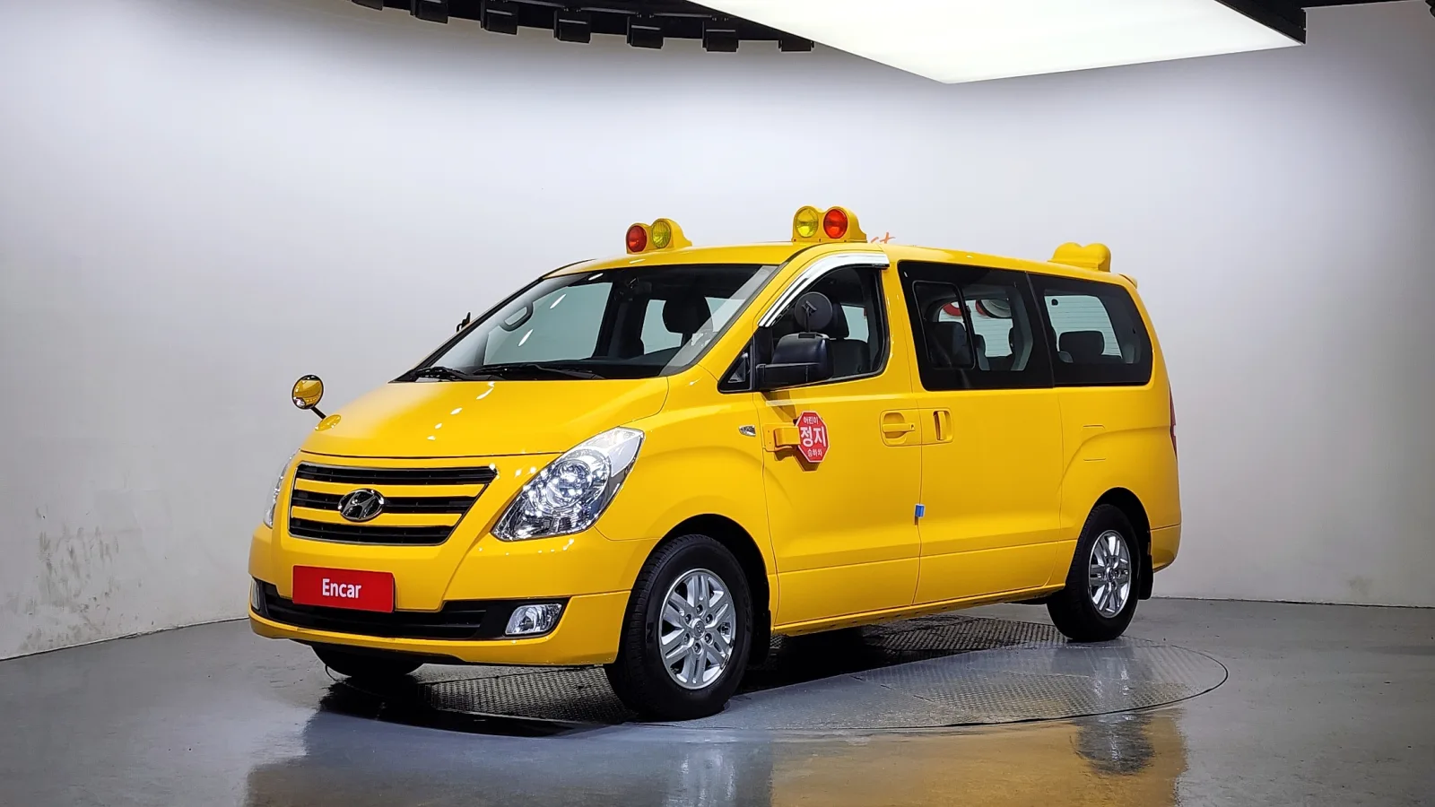 2017 Hyundai Starex