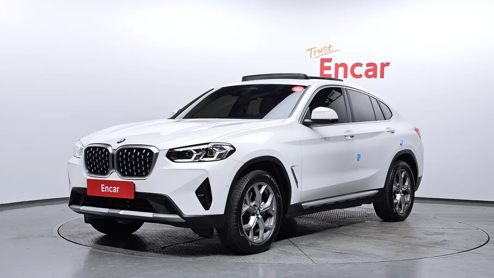 2023 BMW X4