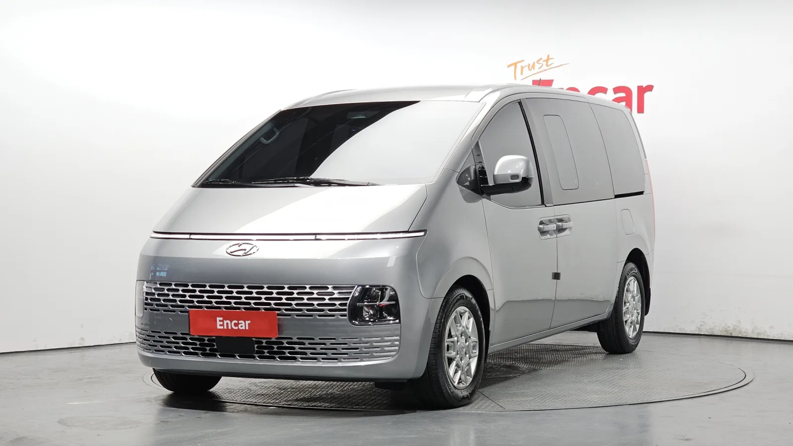 2023 Hyundai Staria