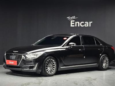 2018 Genesis EQ900
