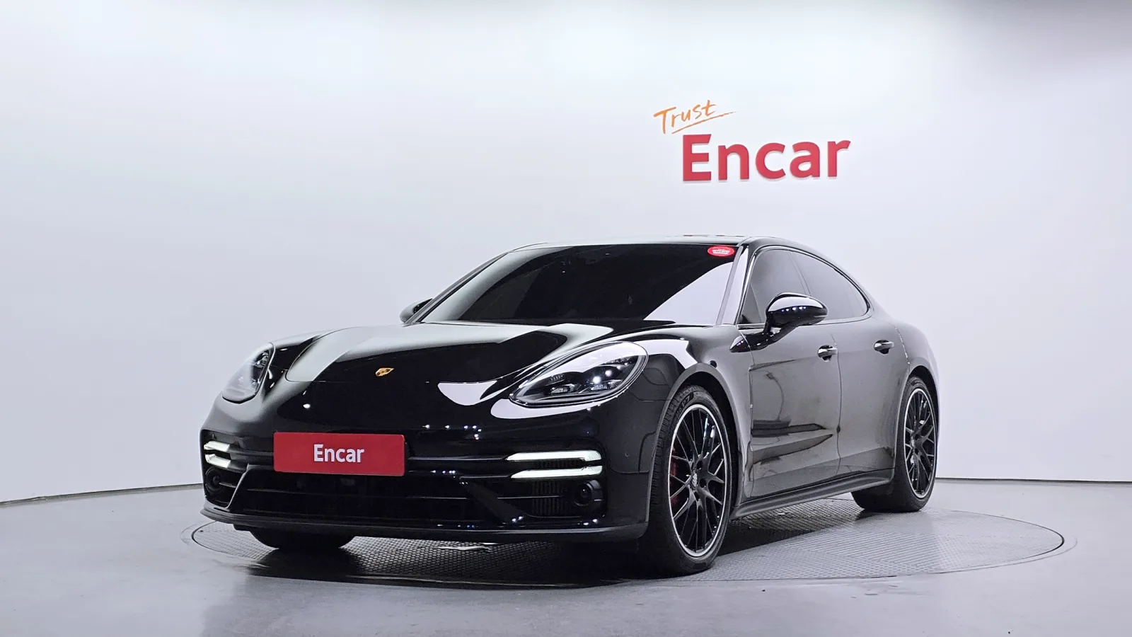 2023 Porsche Panamera