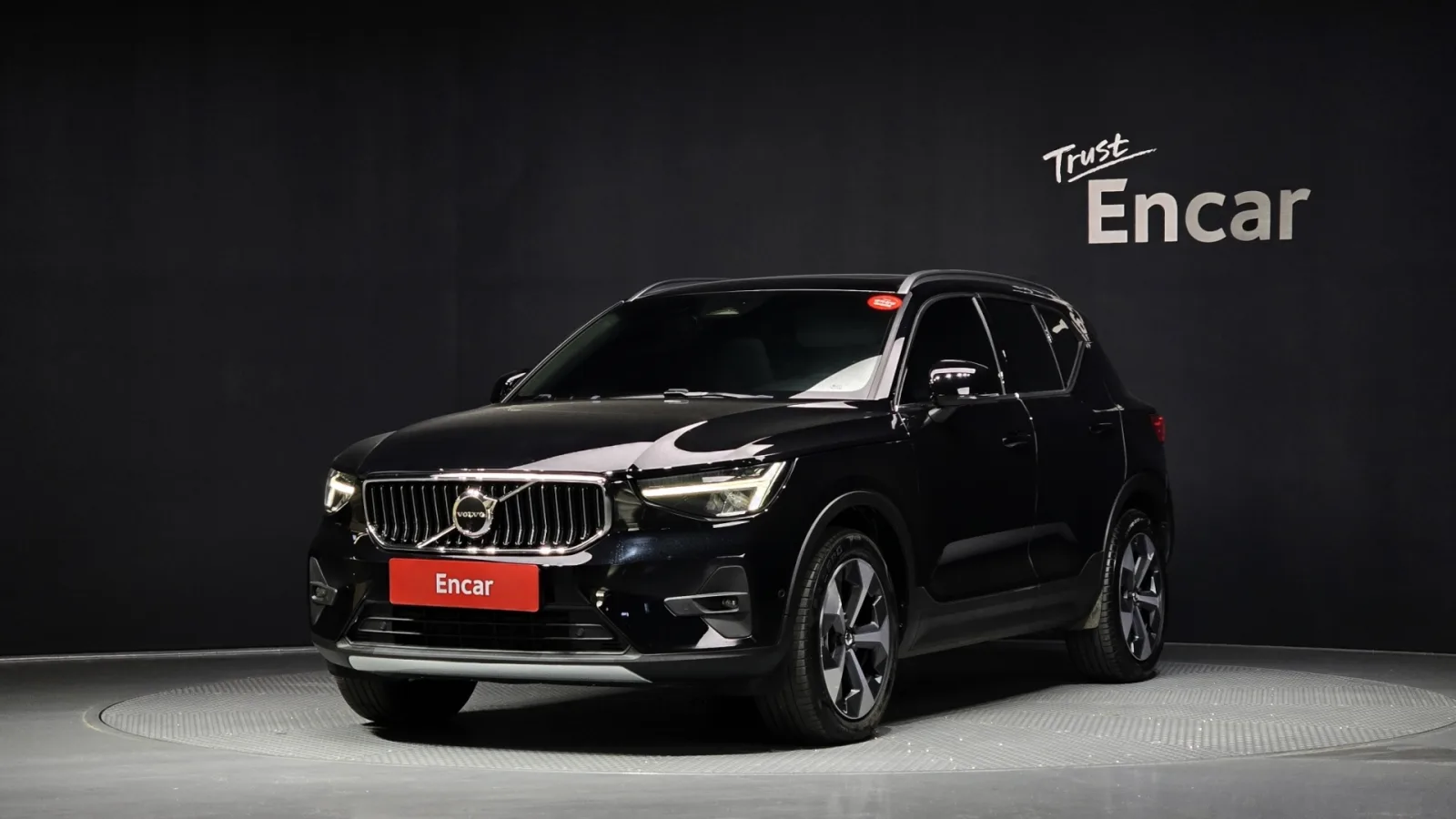 2023 Volvo XC40