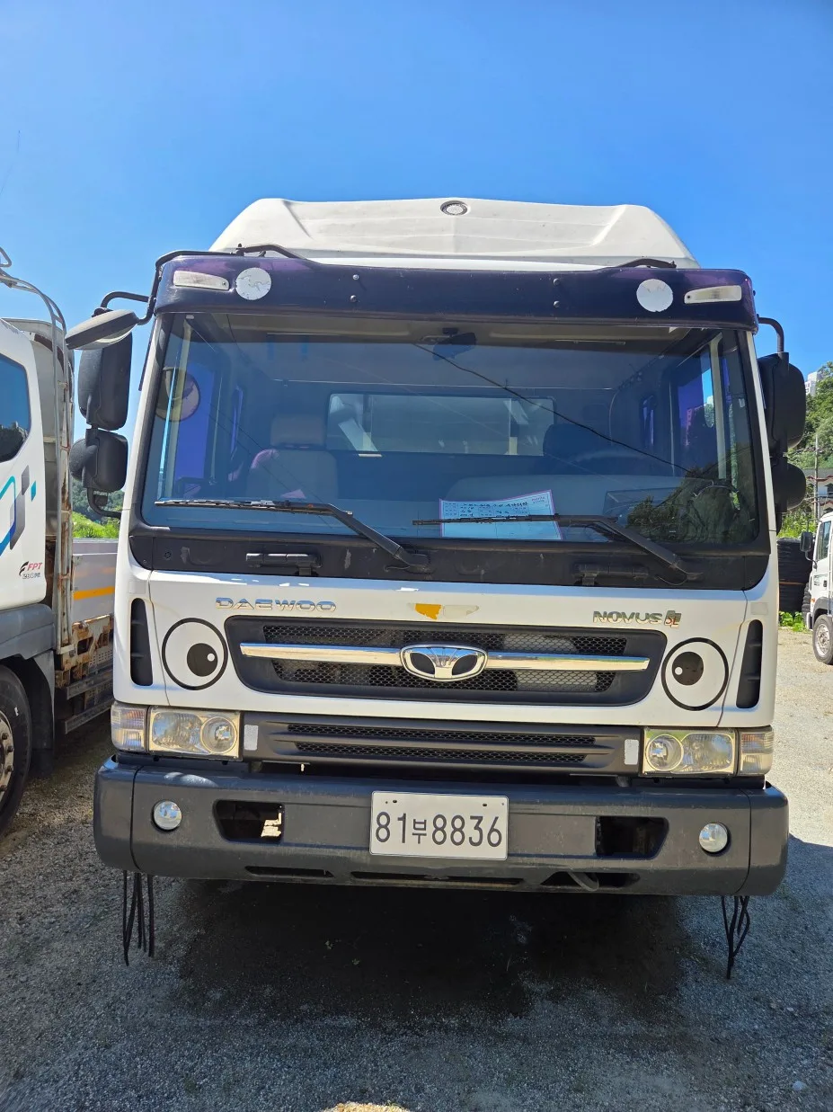 2015 Tata Daewoo Novus Medium Truck