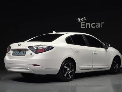 2017 Renault Korea SM3