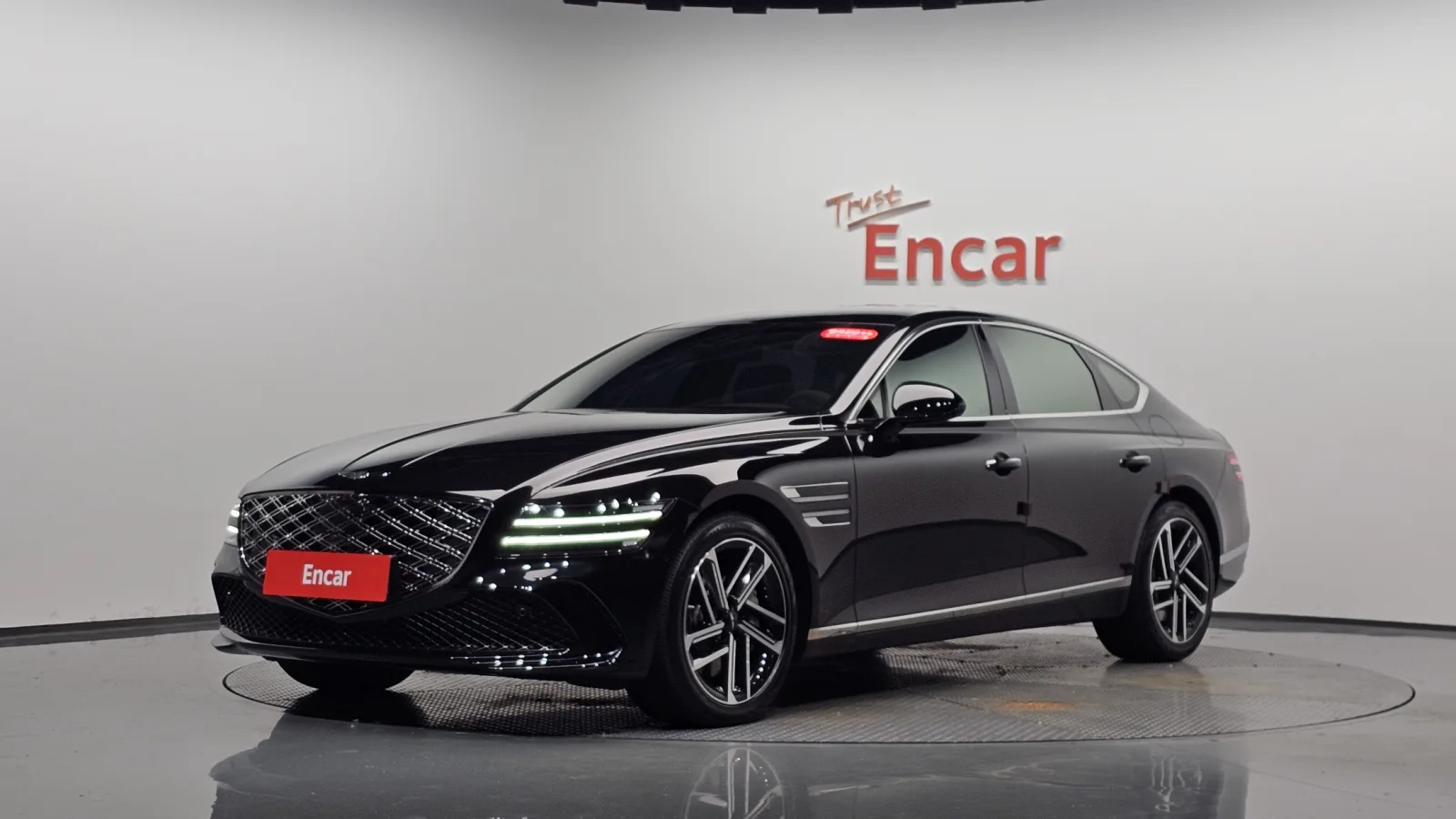 2027 Genesis G80