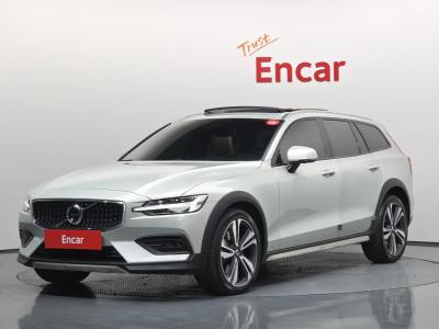 Volvo V60 2021