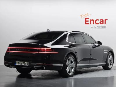 2022 Genesis G90