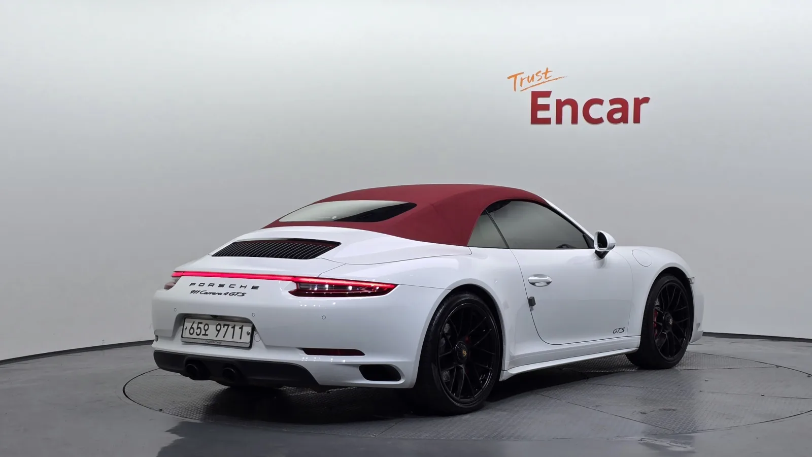 2017 Porsche 911