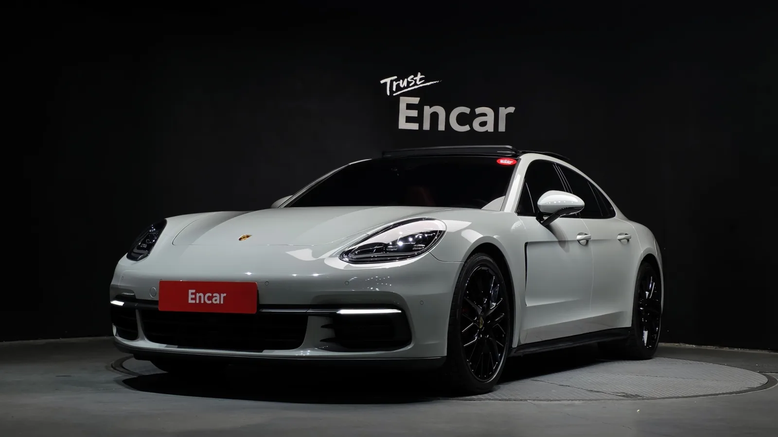 2018 Porsche Panamera