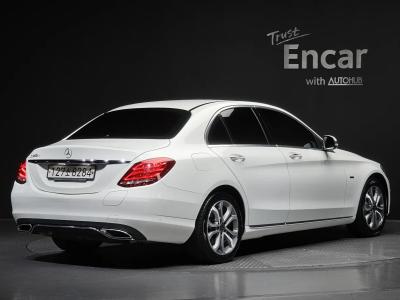 2018 Mercedes-Benz C-Class