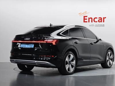 2022 Audi e-tron