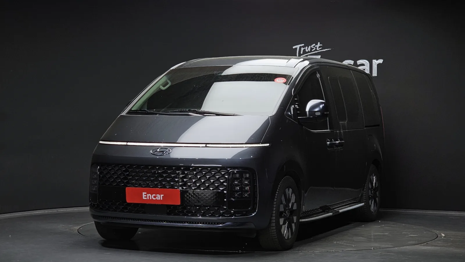 2023 Hyundai Staria