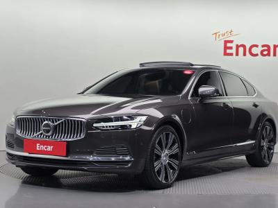 2024 Volvo S90