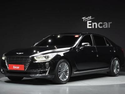 2017 Genesis EQ900