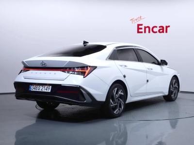 2024 Hyundai Elantra