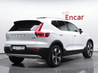 2024 Volvo XC40
