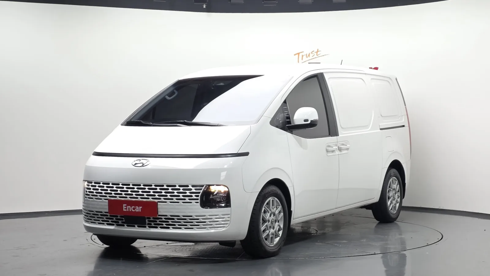 2022 Hyundai Staria