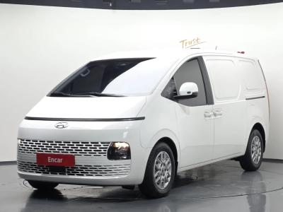 2022 Hyundai Staria