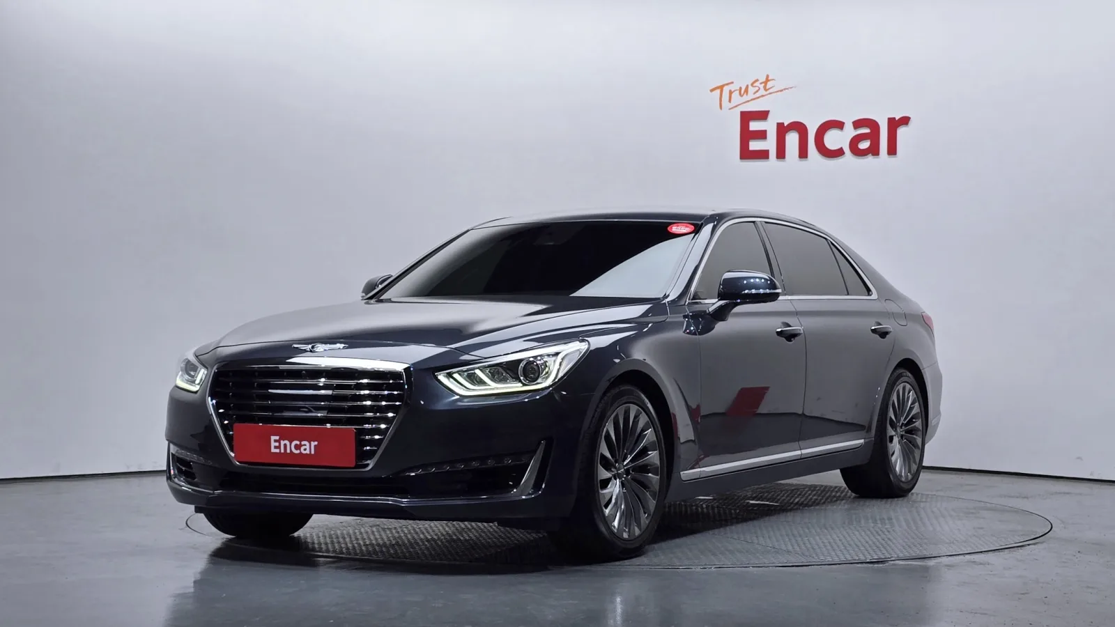 2016 Genesis EQ900