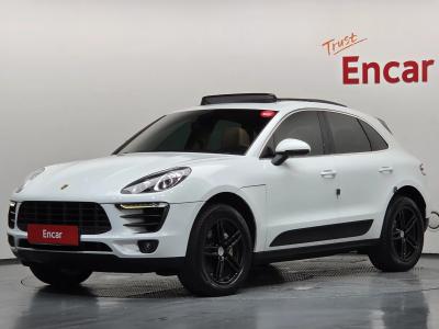 2015 Porsche Macan